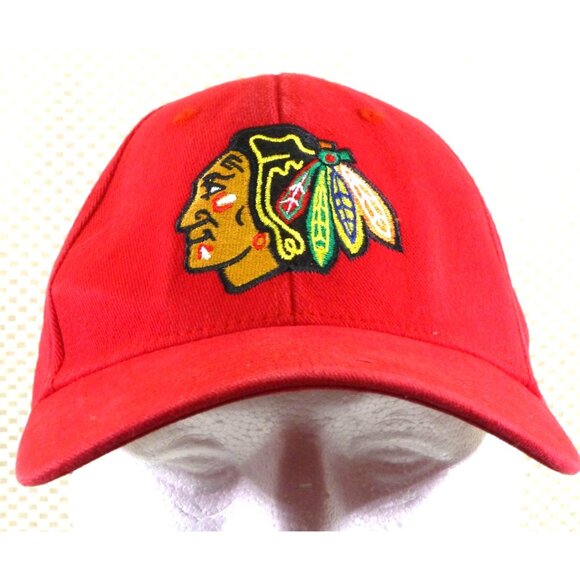 Chicago Blackhawks Indian Logo Red Stretch Fit Cap L/XL By Adidas - Picture 1 of 6